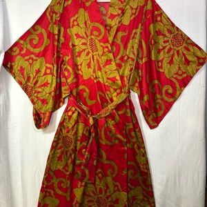 Natori Red and Gold Garment Kimono Robe